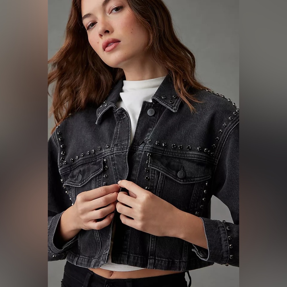 NWOT Pilcro Embellished Denim Cropped Trucker Jacket in Black Size XL.